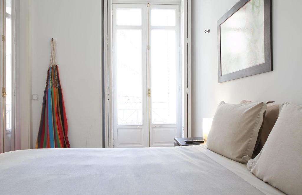Modern Flats In Justicia By Allo Housing Madrid Camera foto
